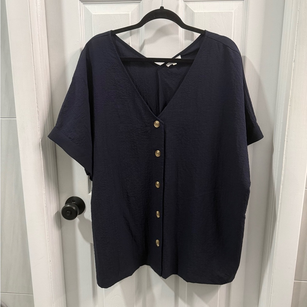 Relaxed V-Neck Button Front Blouse in Navy